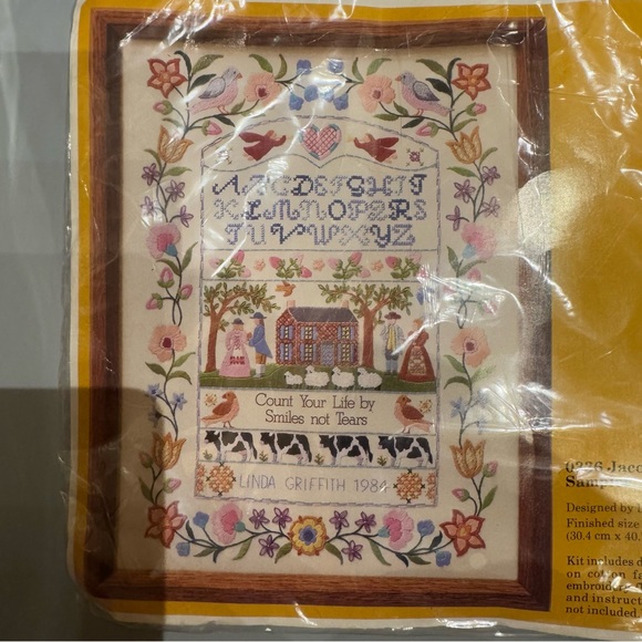 New NOS 1984 The Creative Circle Embroidery Kit # 0336 Jacobean Sampler unopened - Picture 6 of 11